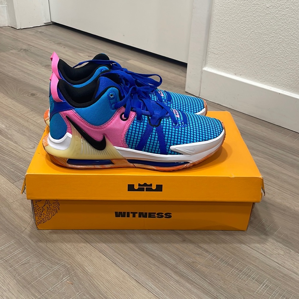 Nike Lebron Witness VII Men’s Size 9.5